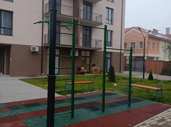 Domovik Myru St. 11s/21 * Mukacheve